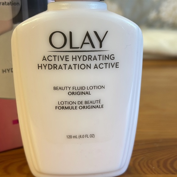Olay , Beauty fluid lotion 120ml + Firming night cream56ml, Brand New!! - Picture 6 of 16